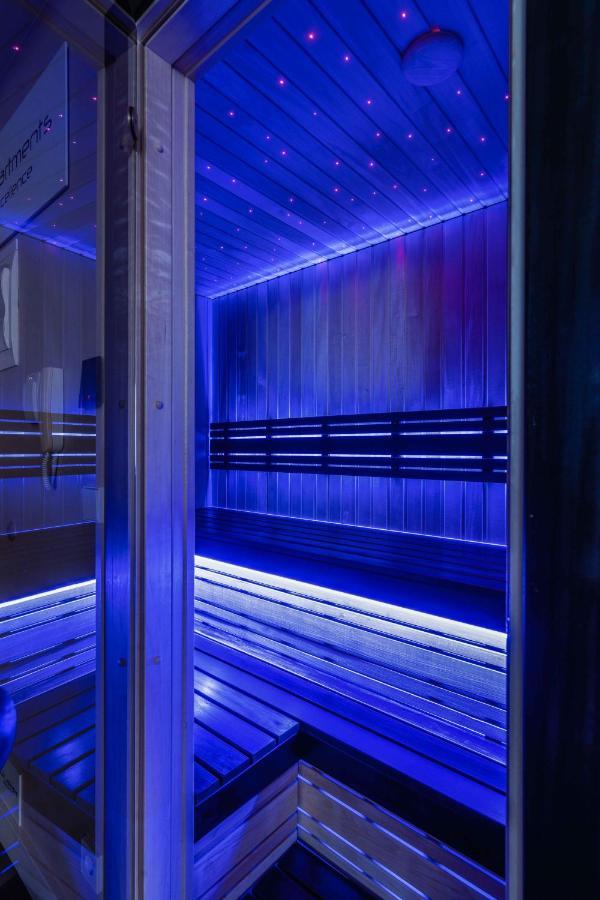 Sky Flat Jacuzzi 27 Floor Lejlighed Klaipėda Eksteriør billede
