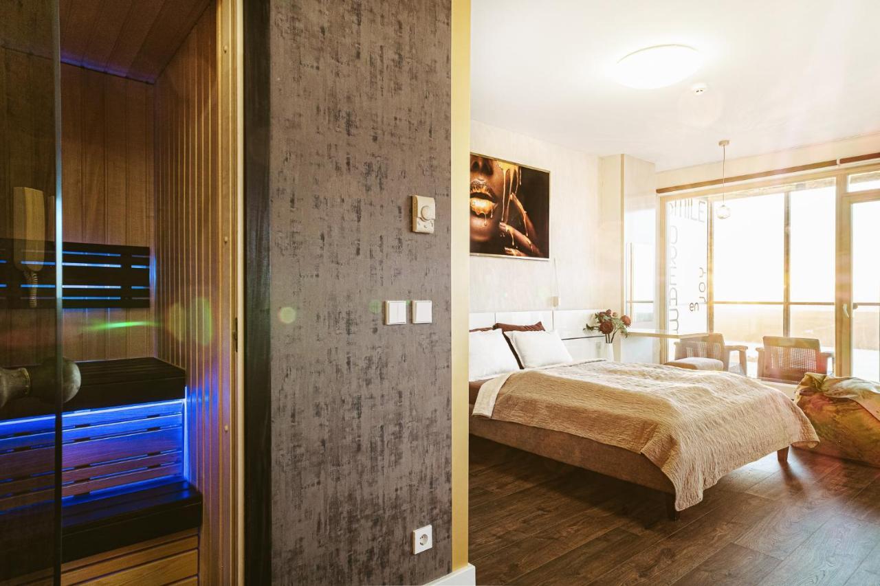 Sky Flat Jacuzzi 27 Floor Lejlighed Klaipėda Eksteriør billede