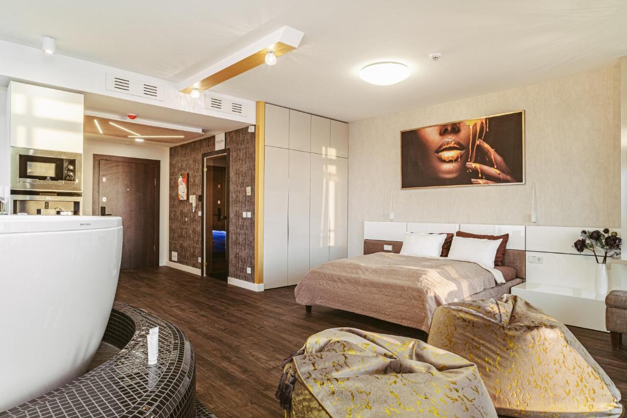Sky Flat Jacuzzi 27 Floor Lejlighed Klaipėda Eksteriør billede
